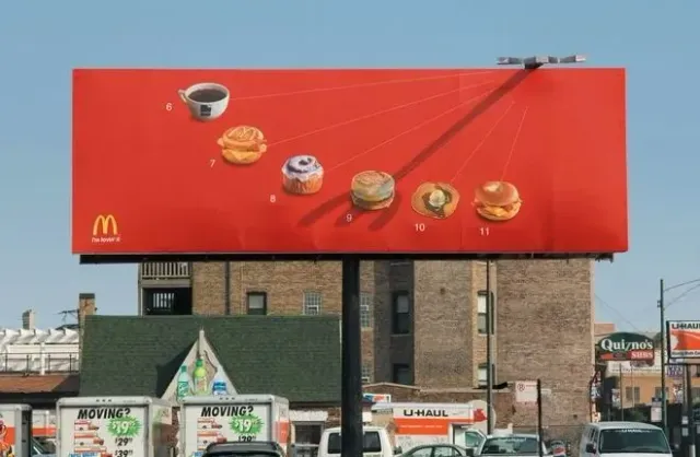 McDonald's — Billboard jako sluneční hodiny